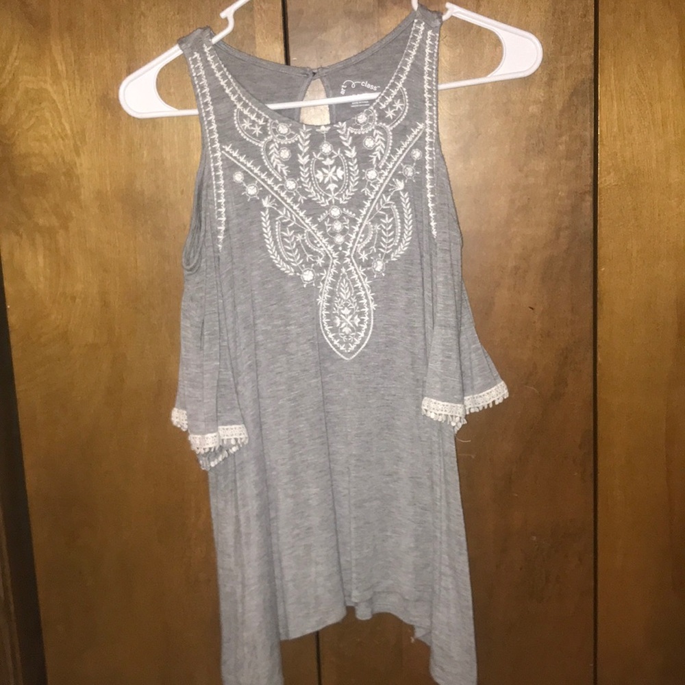 flowy gray cold shoulder girls shirt